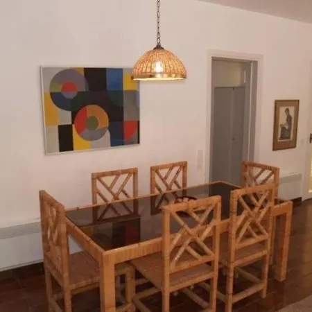 μονοκατοικια στη θαλασσα * Agios Ioannis Peristerion