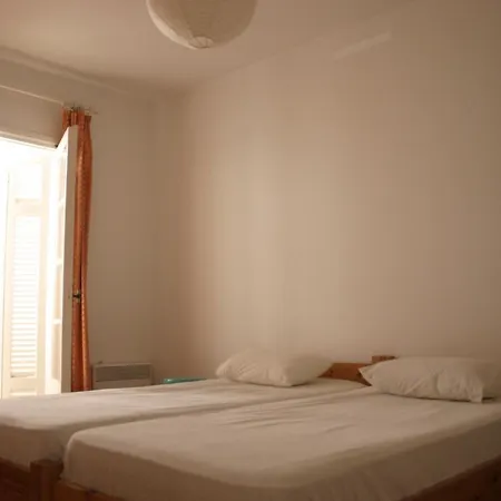 μονοκατοικια στη θαλασσα Case de vacanță *